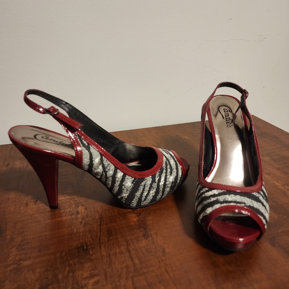 NWT - Candie's Burgundy & Black Zebra Print Pumps